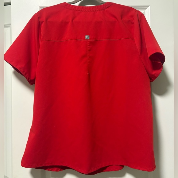 Fabletics Red Scrub Set - Picture 3 of 6